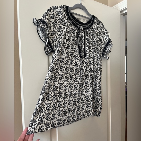 New!Max Studio Floral Black and White Women's Short Sleeve Blouse Various Sizes - Picture 4 of 16